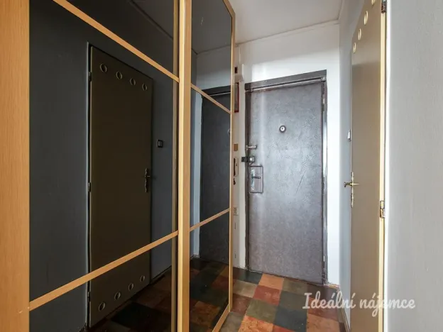 Pronájem bytu 2+kk, Praha - Modřany, Pertoldova, 41 m2