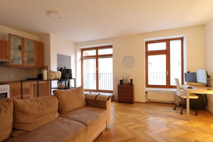 Pronájem bytu 2+kk, Praha - Vinohrady, Francouzská, 55 m2