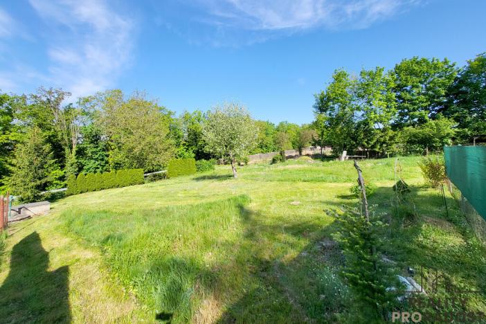 Prodej zahrady, Úžice, 1680 m2