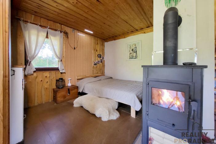 Prodej zahrady, Úžice, 1680 m2