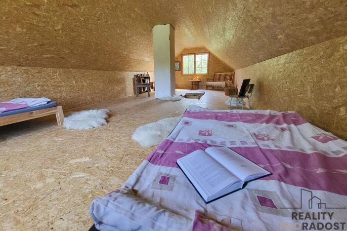 Prodej zahrady, Úžice, 1680 m2