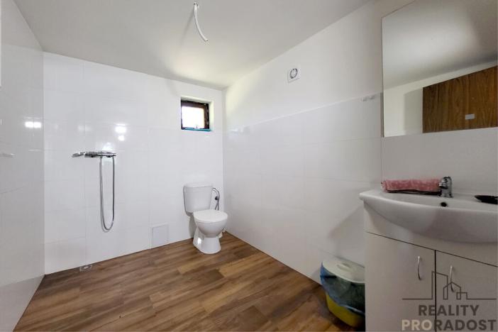 Prodej zahrady, Úžice, 1680 m2