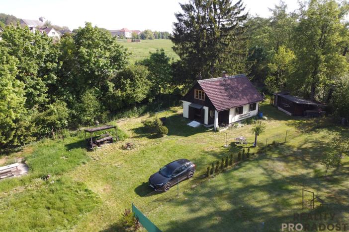 Prodej zahrady, Úžice, 1680 m2