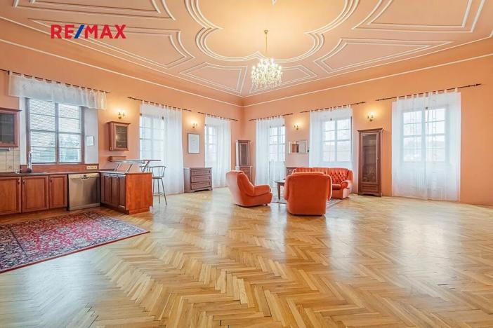 Prodej domu, Ježovy, 700 m2