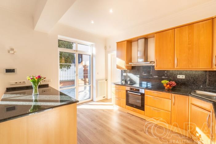 Prodej rodinného domu, Praha - Libuš, Betáňská, 509 m2