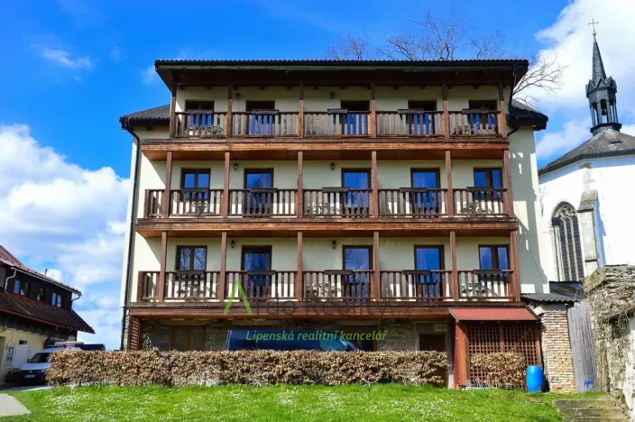 Prodej rodinného domu, Frymburk, 525 m2
