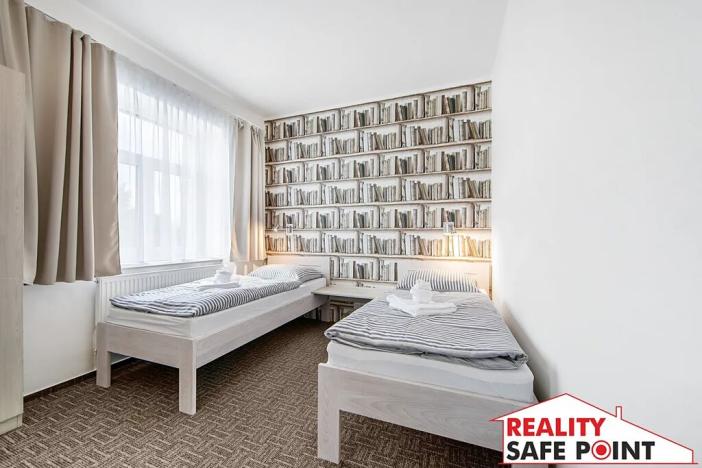 Prodej ubytování, Dobřany, Lipová, 820 m2