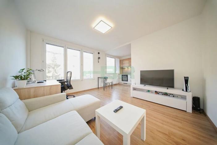 Prodej bytu 3+kk, Praha - Podolí, Pujmanové, 58 m2