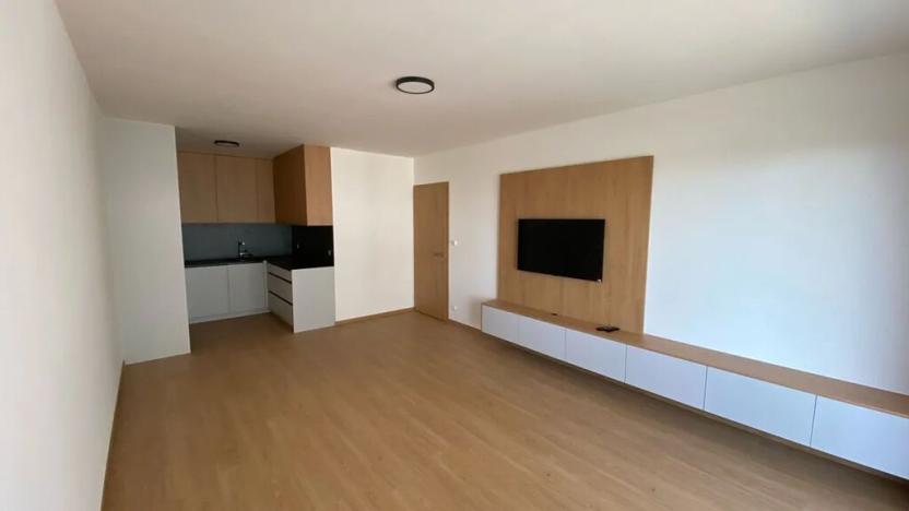 Pronájem bytu 2+kk, Praha - Prosek, 61 m2