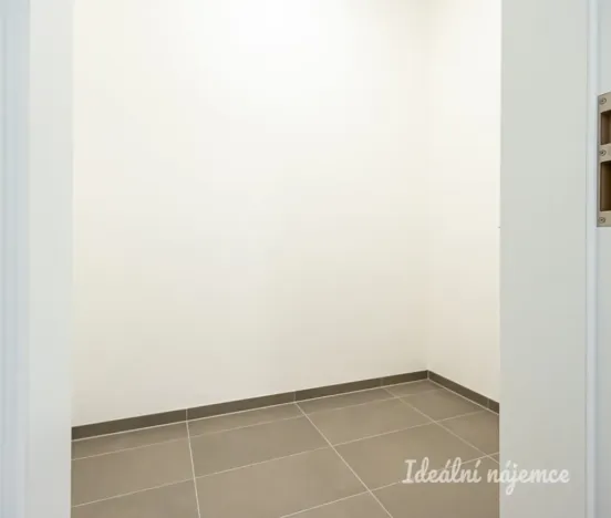 Pronájem bytu 2+kk, Praha - Vysočany, Pechmanových, 53 m2