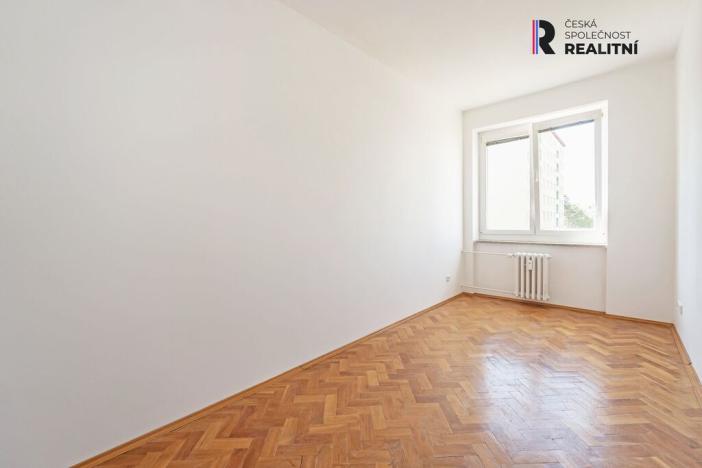 Prodej bytu 3+1, Znojmo, Bolzanova, 64 m2