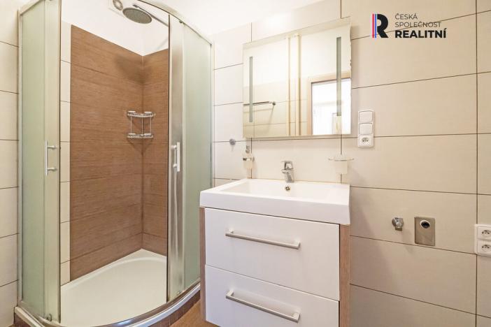 Prodej bytu 3+1, Znojmo, Bolzanova, 64 m2