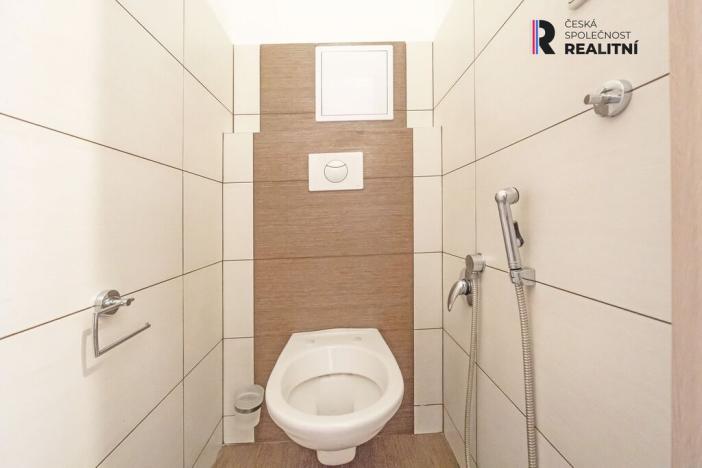 Prodej bytu 3+1, Znojmo, Bolzanova, 64 m2