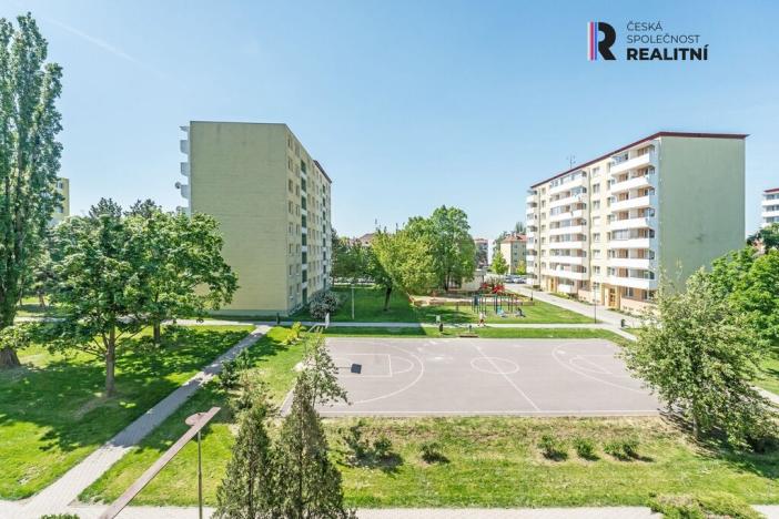 Prodej bytu 3+1, Znojmo, Bolzanova, 64 m2