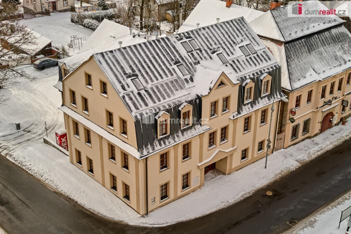 Prodej bytu 2+kk, Horní Blatná, náměstí Sv. Vavřince, 51 m2