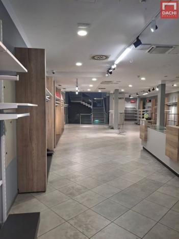 Pronájem obchodního prostoru, Olomouc, 28. října, 645 m2