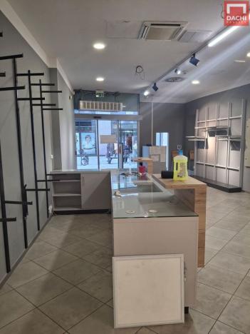 Pronájem obchodního prostoru, Olomouc, 28. října, 645 m2