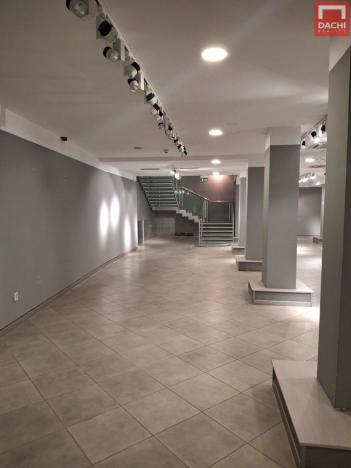 Pronájem obchodního prostoru, Olomouc, 28. října, 645 m2