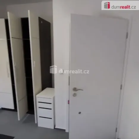 Pronájem bytu 1+kk, Praha - Hostavice, Pilská, 16 m2