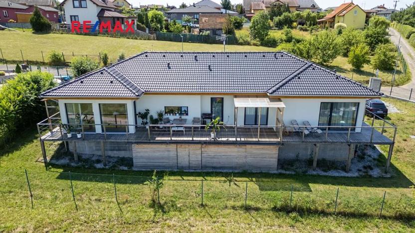 Prodej vícegeneračního domu, Bavoryně, 194 m2