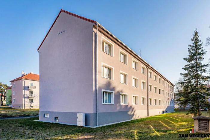 Pronájem bytu 2+1, Praha - Čakovice, Lužnická, 58 m2