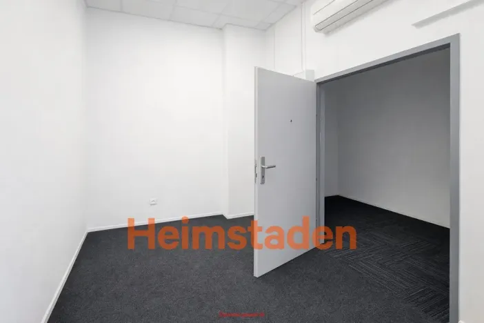 Pronájem obchodního prostoru, Karviná - Nové Město, tř. Osvobození, 104 m2