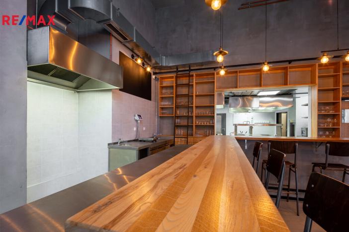Prodej restaurace, Praha - Stodůlky, Tlumačovská, 365 m2