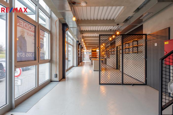 Prodej restaurace, Praha - Stodůlky, Tlumačovská, 365 m2