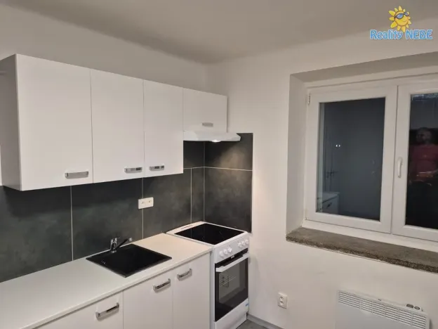 Pronájem bytu 2+1, Kladno, Petrohradská, 53 m2