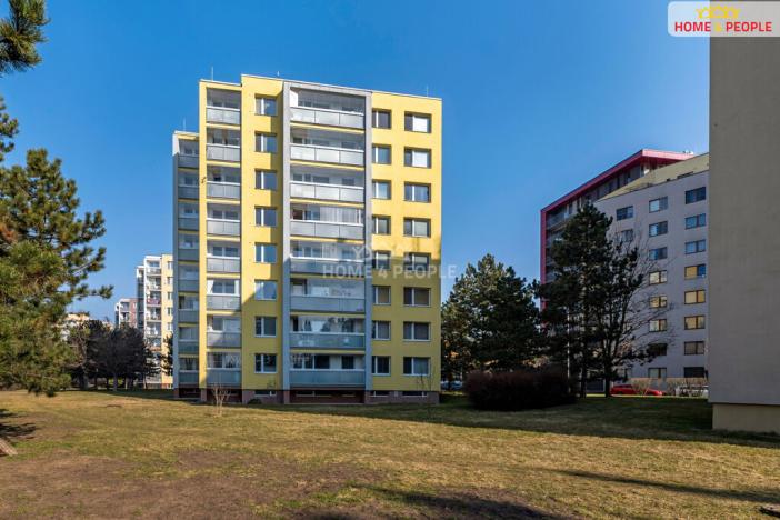 Pronájem bytu 1+kk, Praha - Troja, U Pentlovky, 38 m2