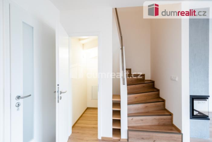 Prodej rodinného domu, Mořina, 106 m2