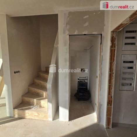 Prodej rodinného domu, Mořina, 106 m2