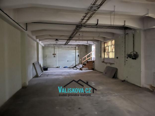 Pronájem skladu, Kroměříž, Hulínská, 792 m2