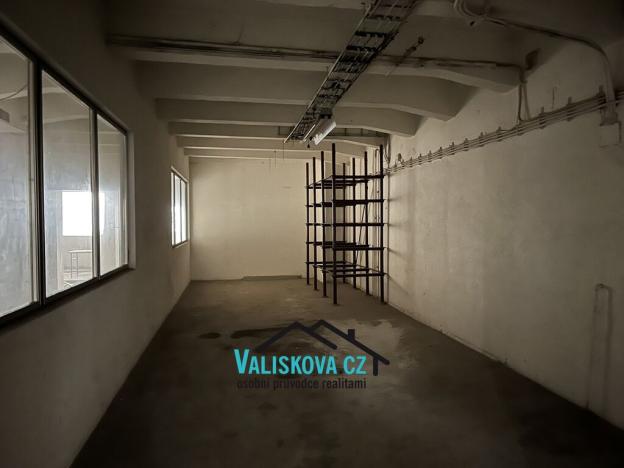 Pronájem skladu, Kroměříž, Hulínská, 792 m2
