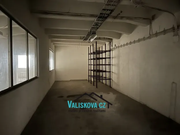 Pronájem skladu, Kroměříž, Hulínská, 792 m2