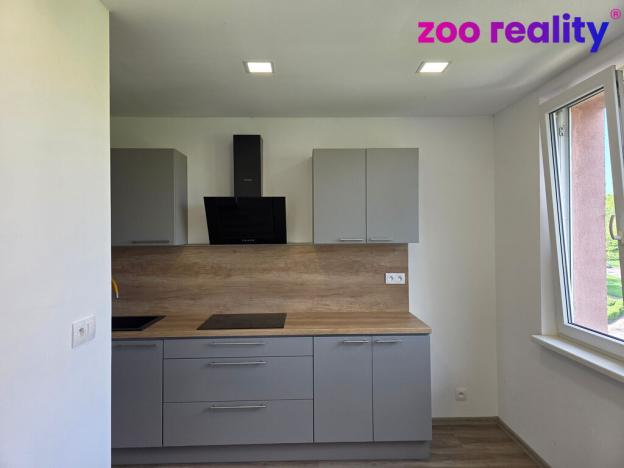 Pronájem bytu 2+1, Chomutov, Pod Břízami, 64 m2