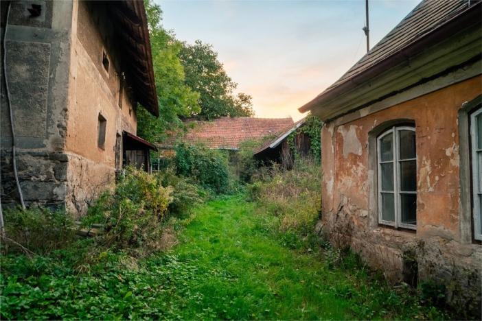 Prodej rodinného domu, Lešany - Břežany, 300 m2