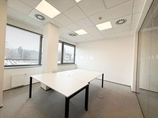 Pronájem kanceláře, Brno - Štýřice, Londýnské náměstí, 742 m2