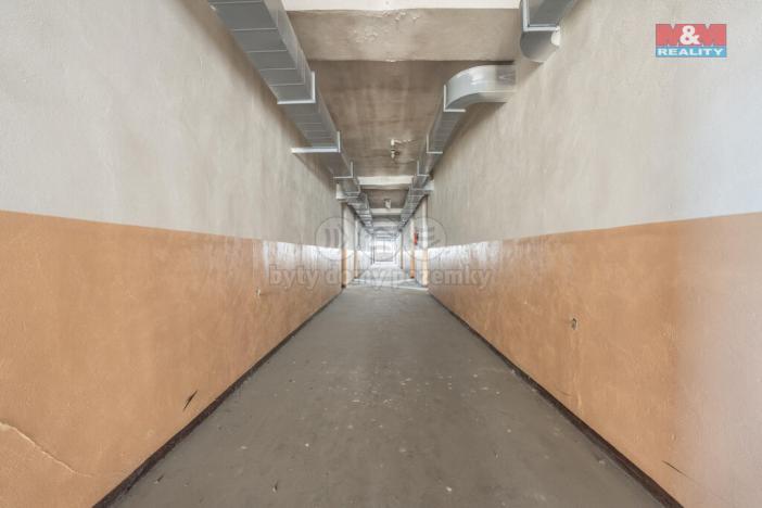 Pronájem skladu, Kladno, Buštěhradská, 18 m2