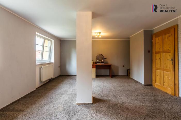 Prodej obchodního prostoru, Bystřice - Semovice, 800 m2