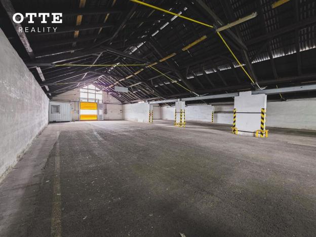 Pronájem skladu, Rokycany, Boženy Němcové, 3679 m2