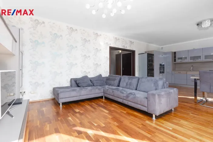 Prodej bytu 3+kk, Karlovy Vary, Pražská silnice, 99 m2
