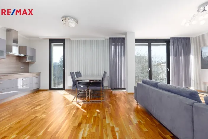 Prodej bytu 3+kk, Karlovy Vary, Pražská silnice, 99 m2