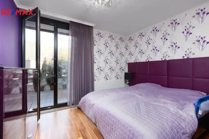 Prodej bytu 3+kk, Karlovy Vary, Pražská silnice, 99 m2