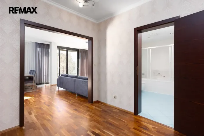 Prodej bytu 3+kk, Karlovy Vary, Pražská silnice, 99 m2