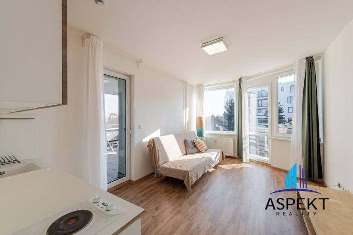 Pronájem bytu 1+kk, Praha - Hostivař, Hornoměcholupská, 22 m2