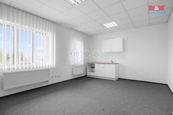 Pronájem kanceláře, Lichoceves, 520 m2