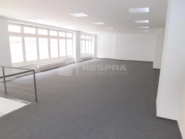 Pronájem obchodního prostoru, Praha - Staré Město, Revoluční, 380 m2