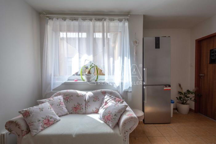 Prodej rodinného domu, Veleň - Mírovice, Fr. Pokorného, 199 m2