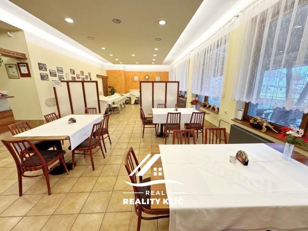 Prodej obchodního prostoru, Vřesina, 21. dubna, 613 m2